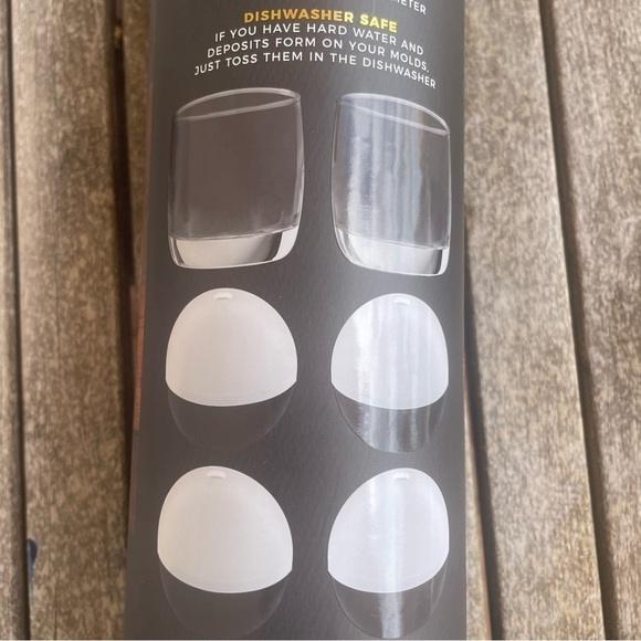 NEW! BLKSMITH Ice Sphere Molds & Cocktail Glass Set 🍹❄️ - Picture 8 of 10